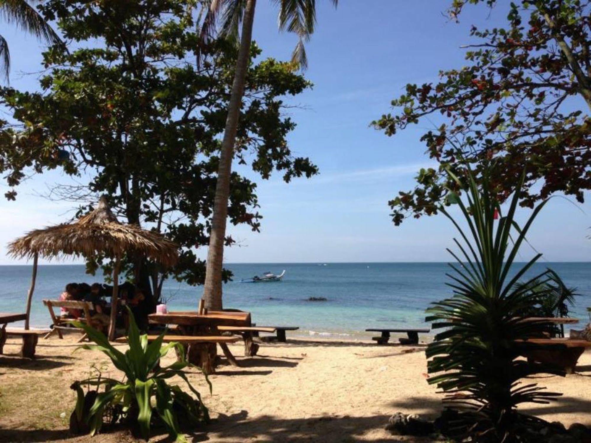 Golden Pearl Beach Resort Koh Jum Buitenkant foto